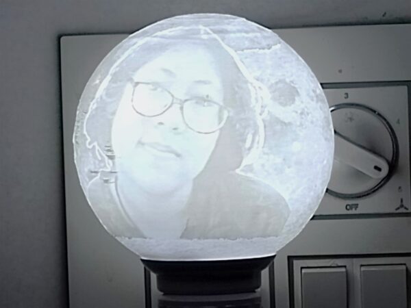 3D Printed Moon Lamp – Plug & Glow (220V) - Image 3
