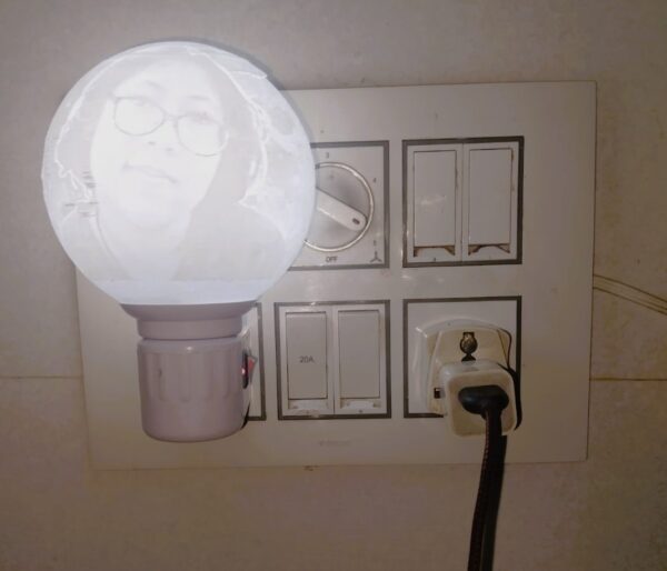 3D Printed Moon Lamp – Plug & Glow (220V) - Image 4